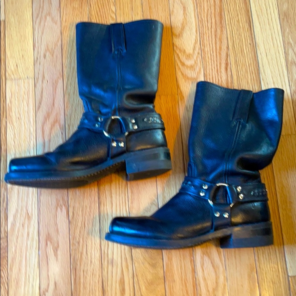 Frye Harness 12R with added detail
